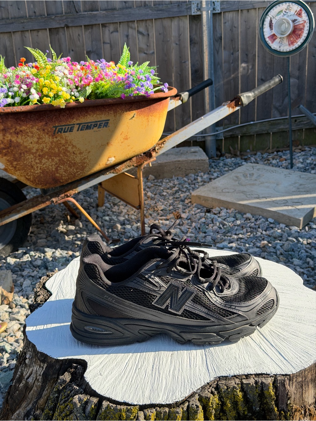 New Balance 740